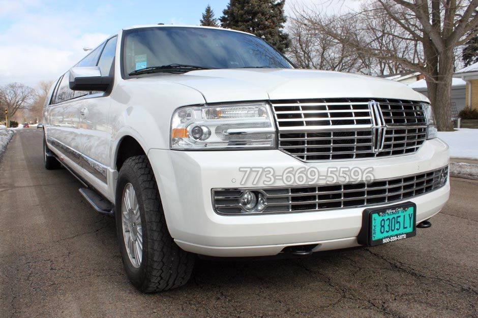 Lincoln Navigator 2014 front picture