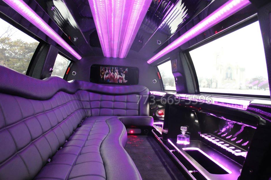 Violet LED lighting of Lincoln Navigator stretch